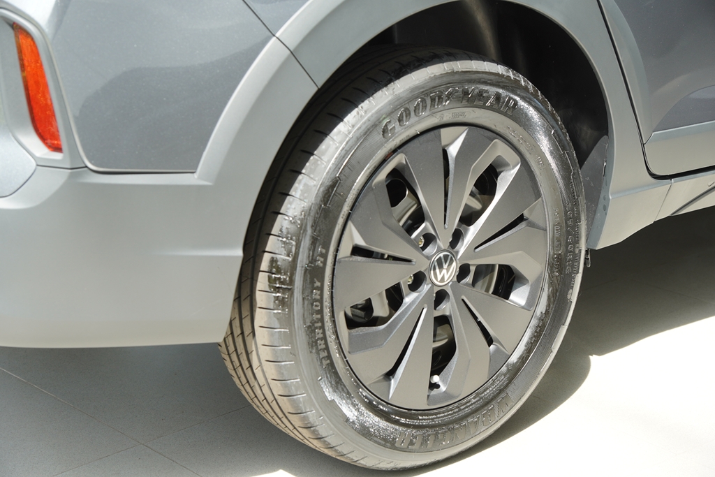 NIVUS 1.0 200 TSI TOTAL FLEX SENSE AUTOMÁTICO2