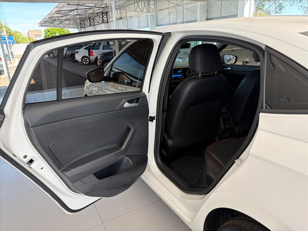 VIRTUS 1.0 200 TSI HIGHLINE AUTOMÁTICO14