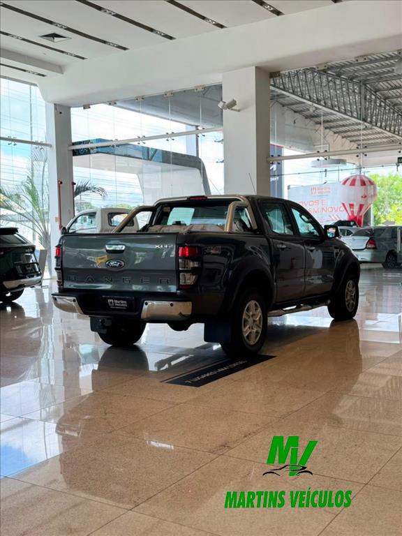 RANGER 3.2 XLT 4X4 CD 20V DIESEL 4P AUTOMÁTICO3