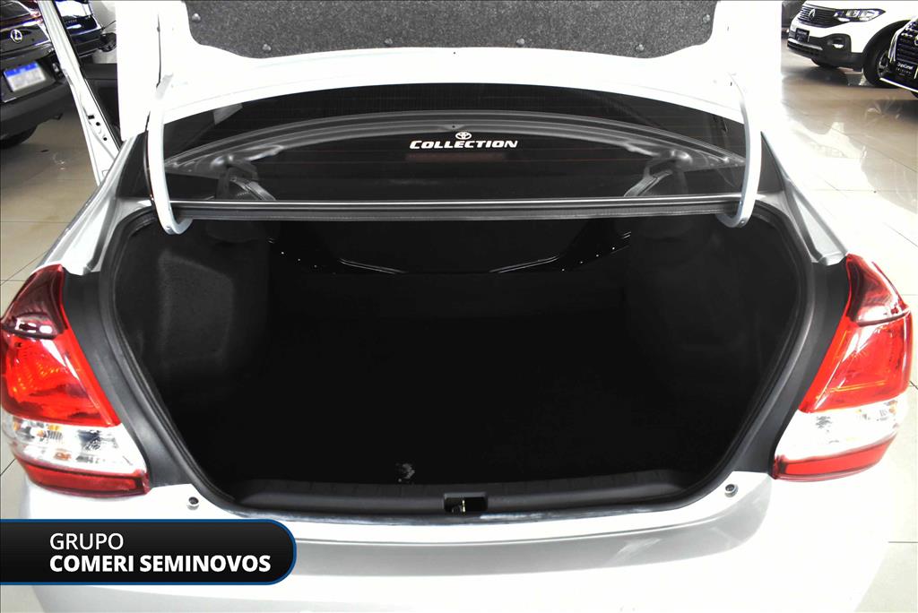 ETIOS 1.5 PLATINUM SEDAN 16V FLEX 4P AUTOMÁTICO17