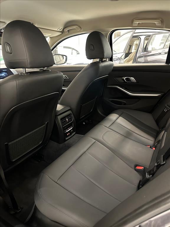 320i 2.0 16V TURBO GASOLINA GP AUTOMÁTICO