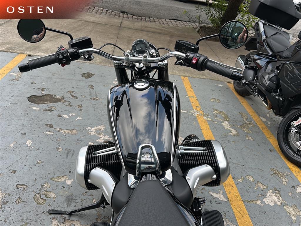 BMW Motorrad-R-18
