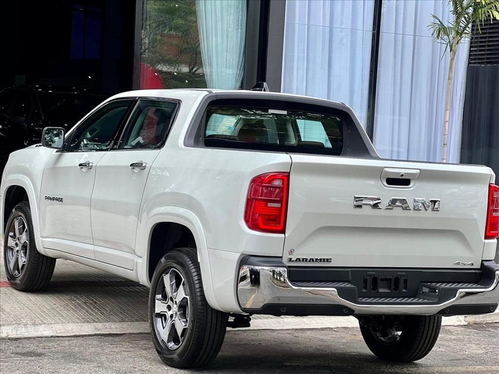 RAMPAGE 2.0 TURBO DIESEL LARAMIE 4X4 AUTOMÁTICO13