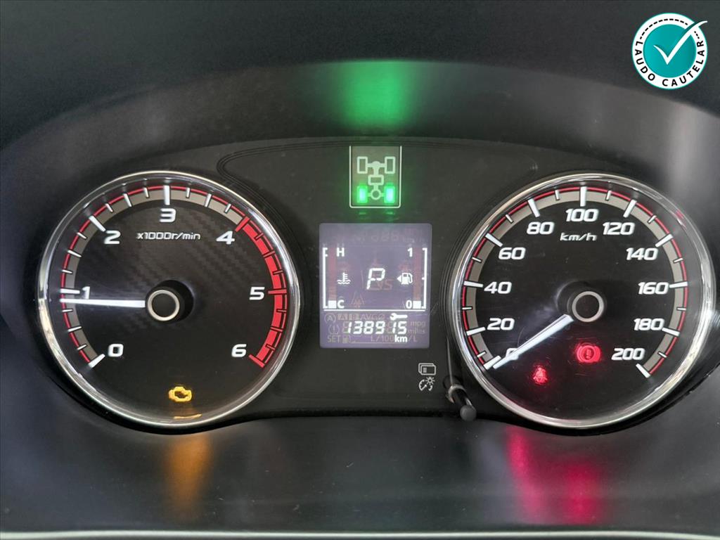 L200 TRITON 2.4 16V TURBO DIESEL OUTDOOR HPE-S CD 4X4 AUTOMÁTICO8