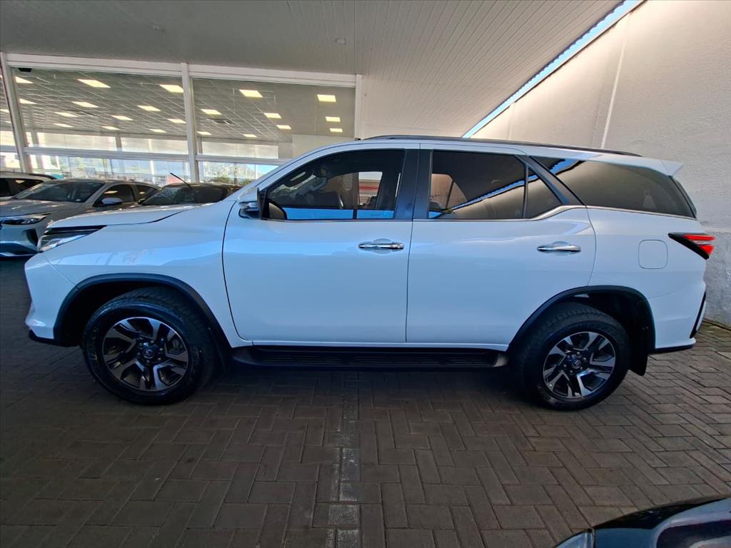 HILUX SW4 2.8 D-4D TURBO DIESEL SRX PLATINUM 7L 4X4 AUTOMÁTICO5