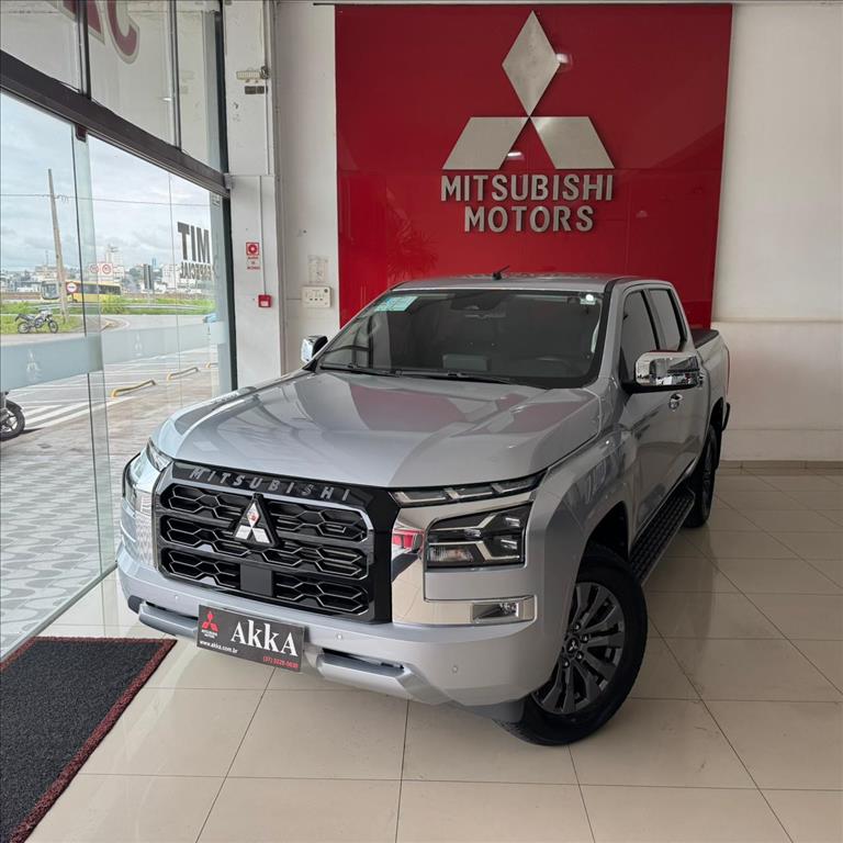 Mitsubishi-TRITON-2.4 BITURBO DIESEL CD HPE-S 4X4 AUTOMÁTICO