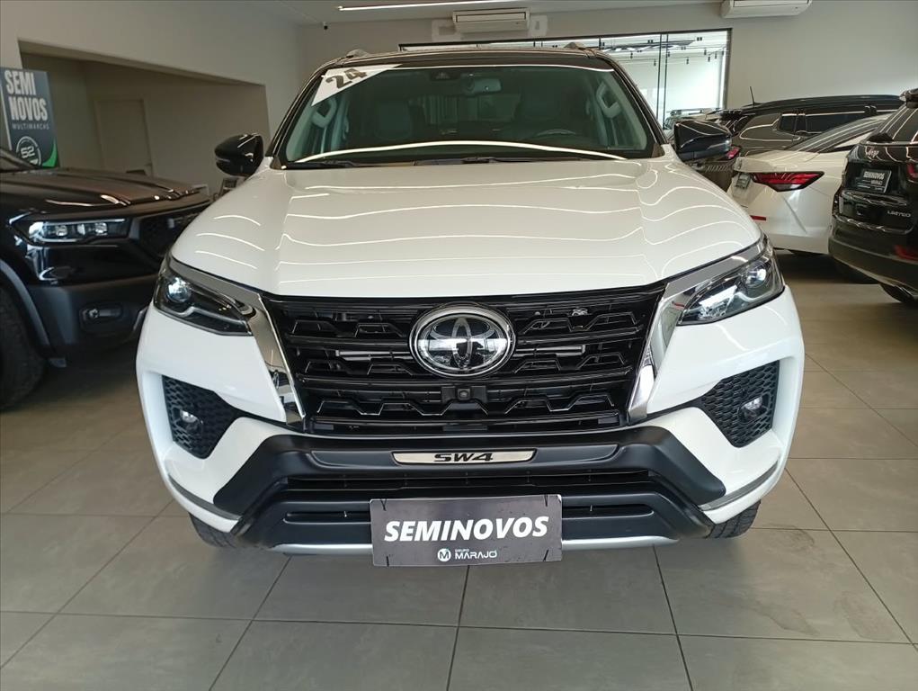 HILUX SW4 2.8 D-4D TURBO DIESEL SRX 4X4 AUTOMÁTICO2