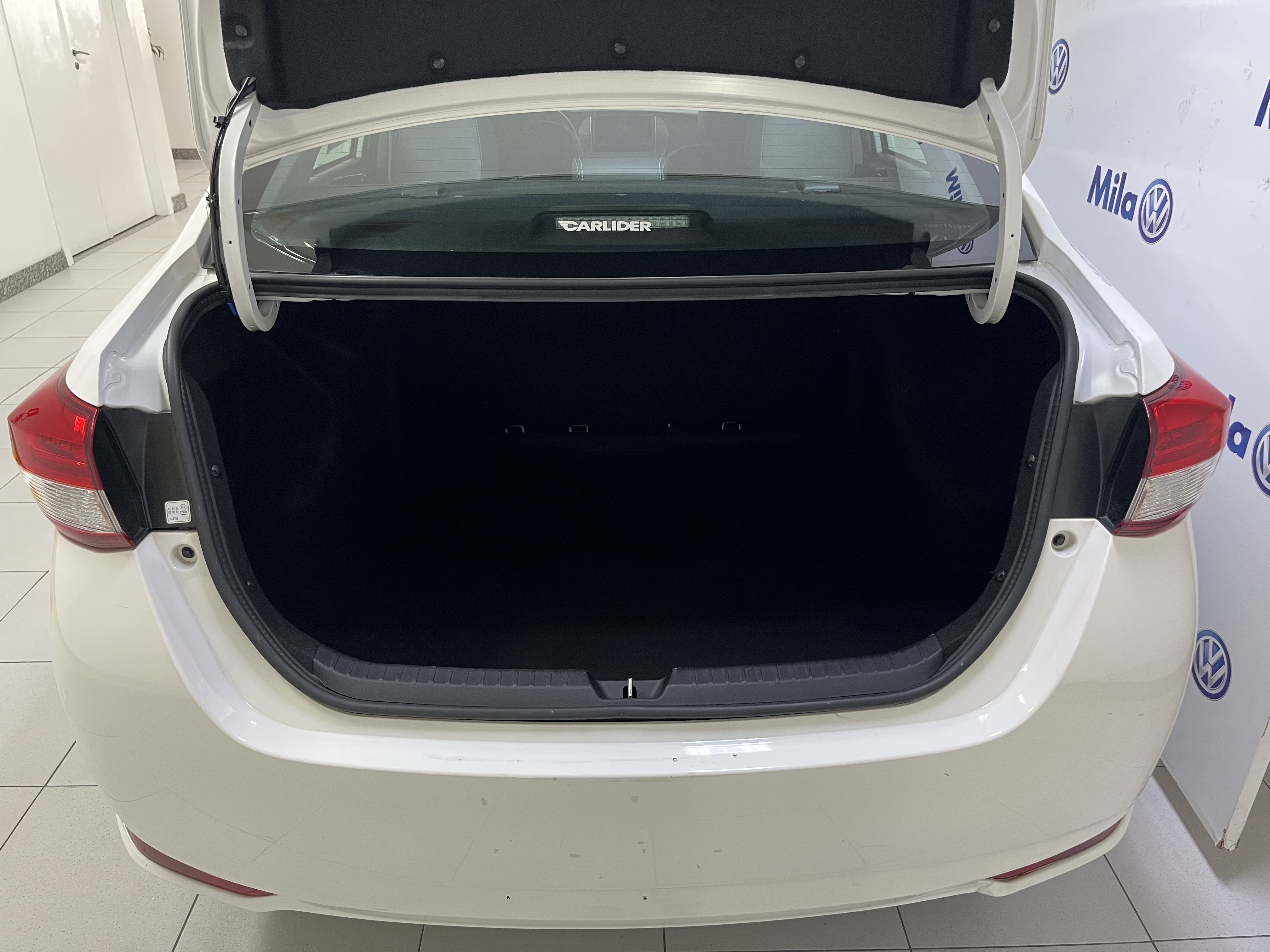 YARIS 1.5 16V FLEX SEDAN XS MULTIDRIVE6