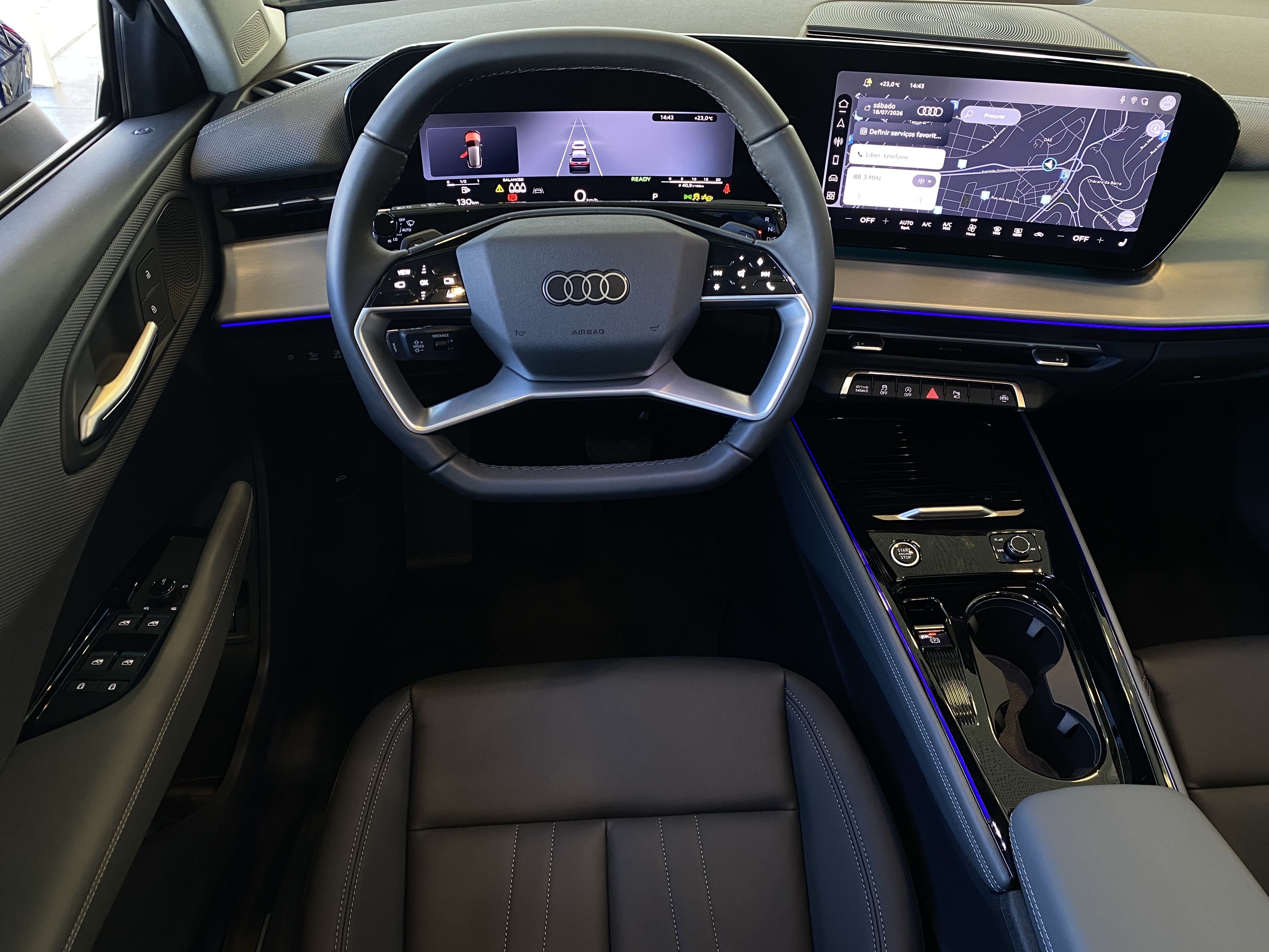 Q3 2.0 TFSI GASOLINA LAUNCH EDITION QUATTRO S TRONIC13