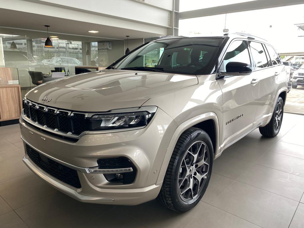 COMMANDER 1.3 T270 TURBO FLEX OVERLAND AT6 COMMANDER 1.3 T270 TURBO FLEX OVERLAND AT6
