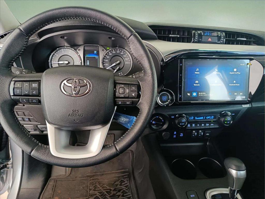 HILUX 2.8 D-4D TURBO DIESEL CD SRX PLUS 4X4 AUTOMÁTICO5