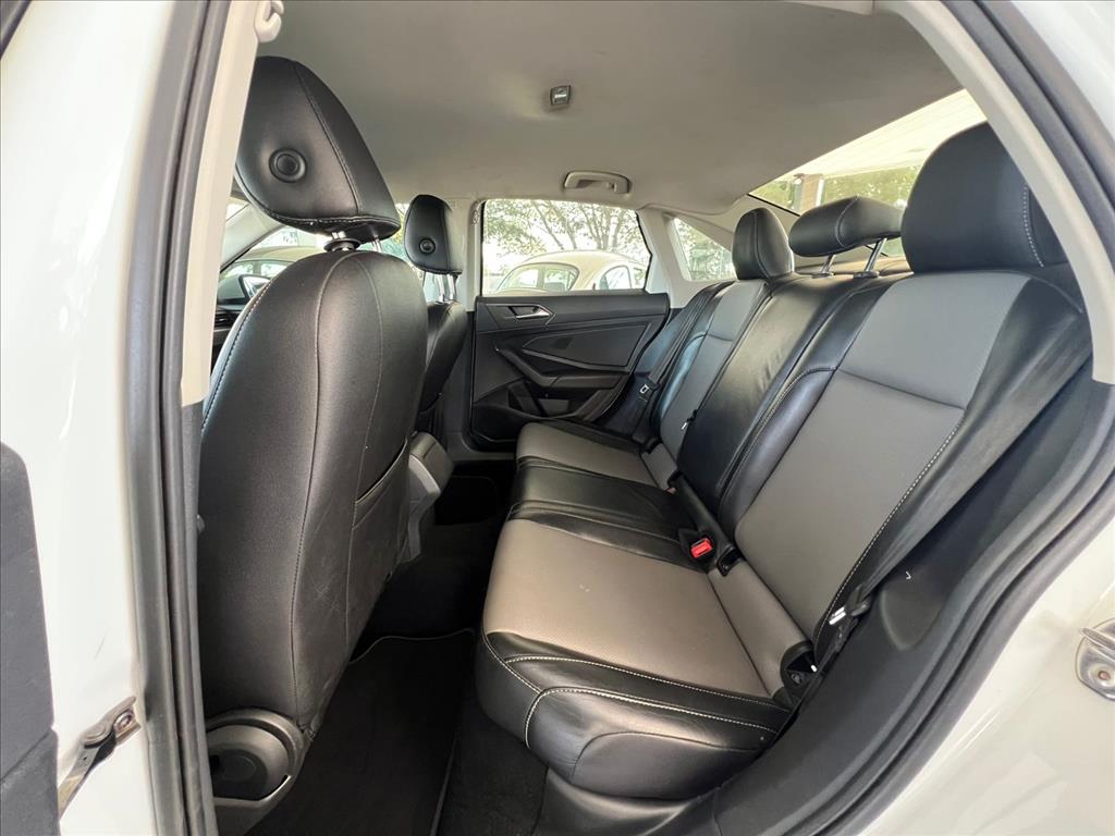 JETTA 1.4 250 TSI TOTAL FLEX COMFORTLINE TIPTRONIC18