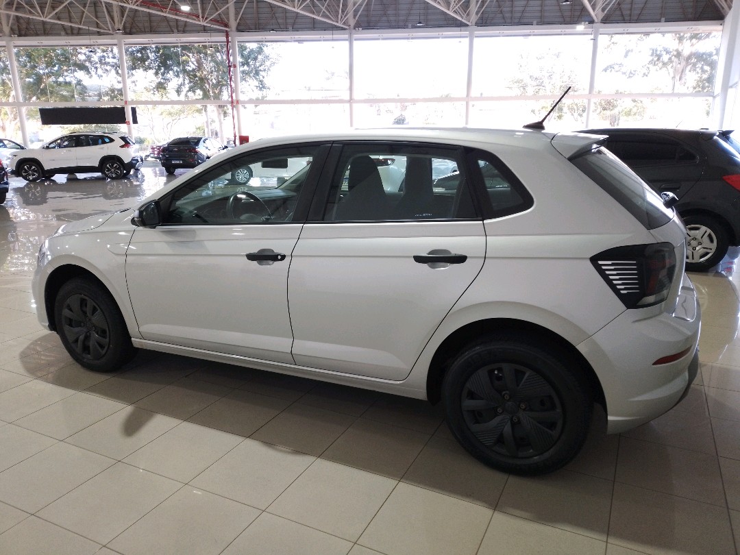 VW - Volkswagen-POLO-1.0 MPI TRACK MANUAL