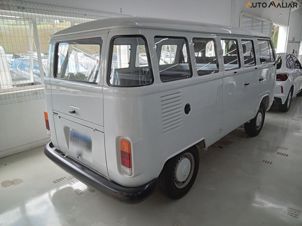 KOMBI 1.6 STD 8V GASOLINA 3P MANUAL2