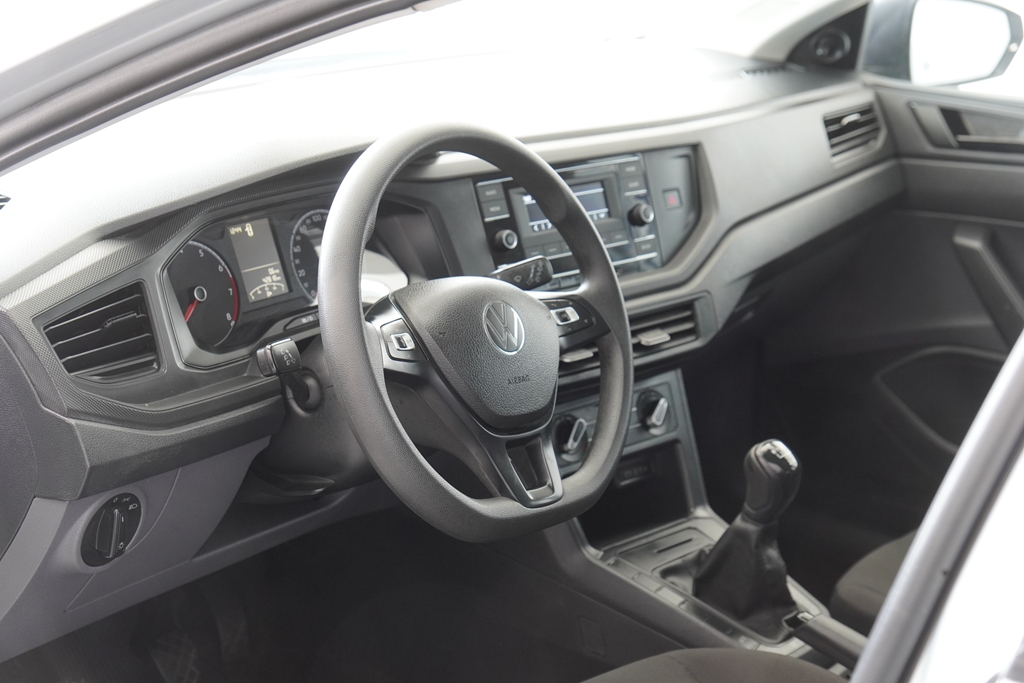POLO 1.0 MPI TRACK MANUAL13