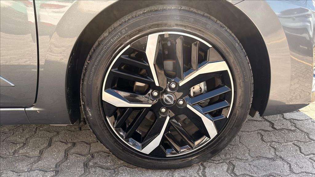 VERSA 1.6 16V FLEX EXCLUSIVE XTRONIC12