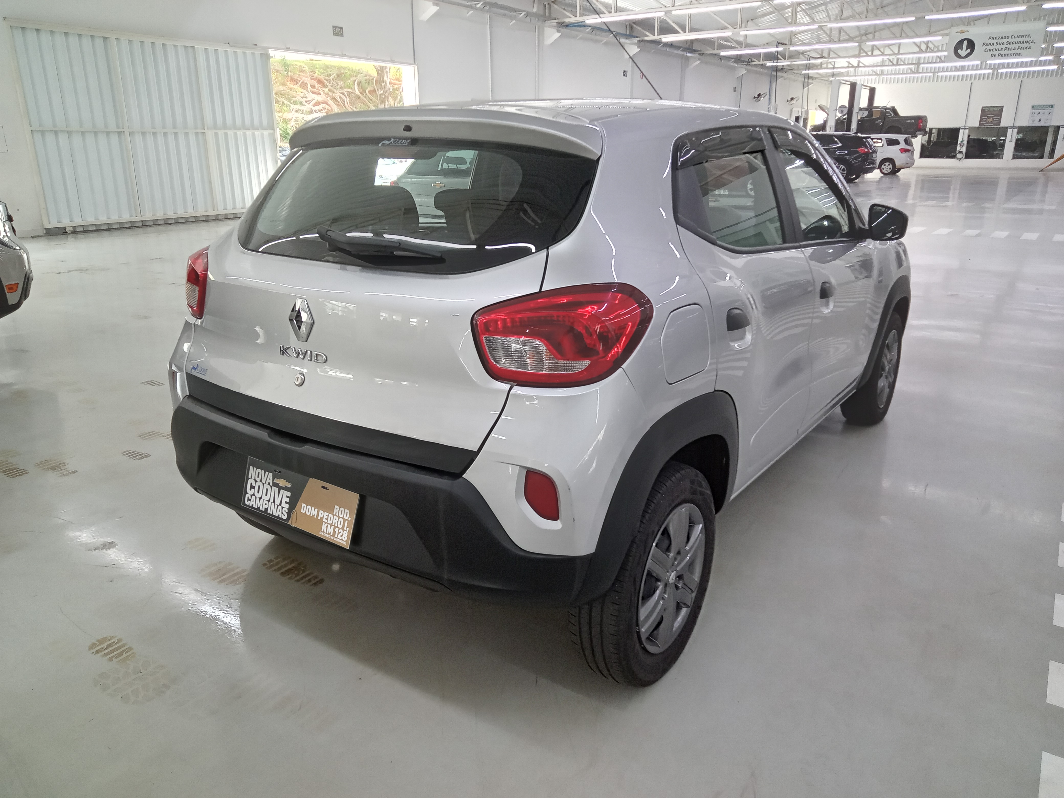 KWID 1.0 12V SCE FLEX ZEN MANUAL2