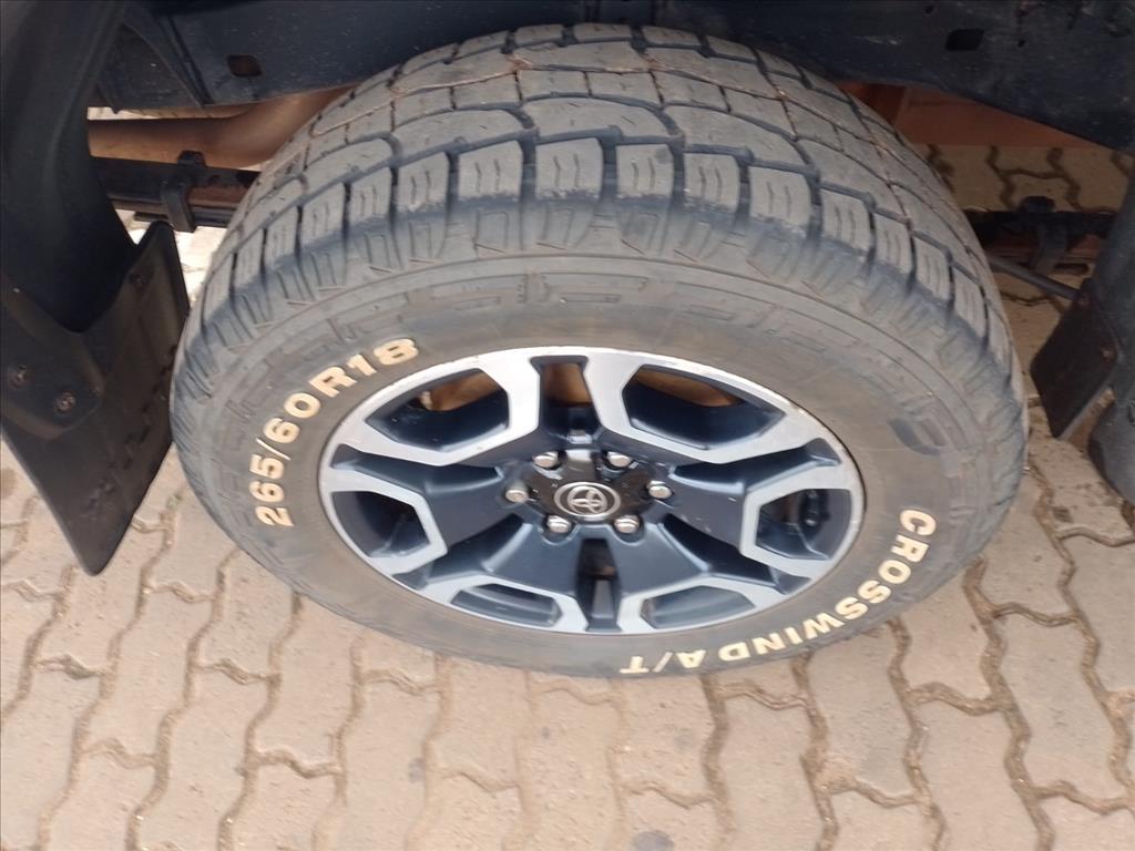 HILUX 2.8 D-4D TURBO DIESEL CD SRV 4X4 AUTOMÁTICO14