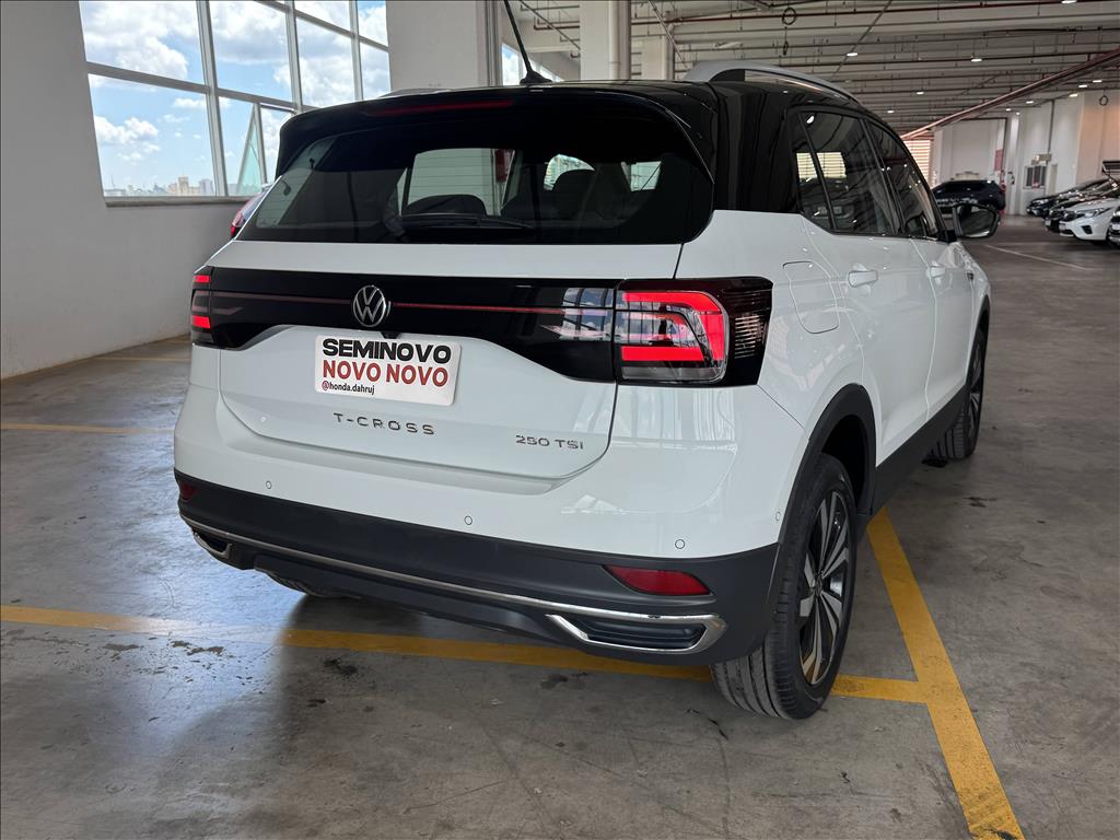 T-CROSS 1.4 250 TSI TOTAL FLEX HIGHLINE AUTOMÁTICO13