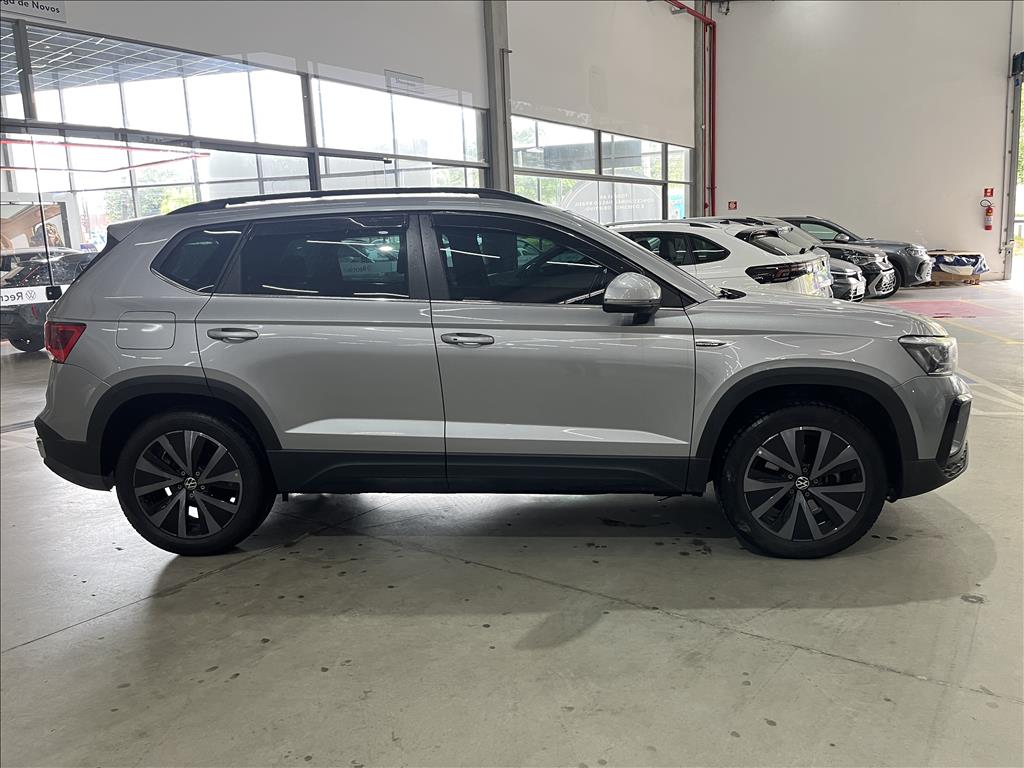 TAOS 1.4 250 TSI TOTAL FLEX COMFORTLINE AUTOMÁTICO3
