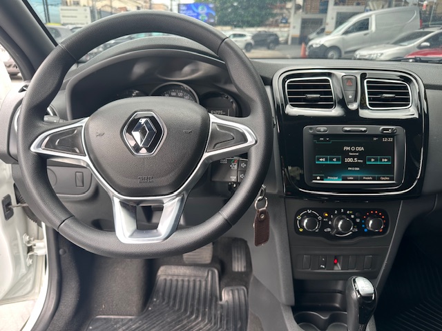 LOGAN 1.6 16V SCE FLEX ZEN MANUAL10