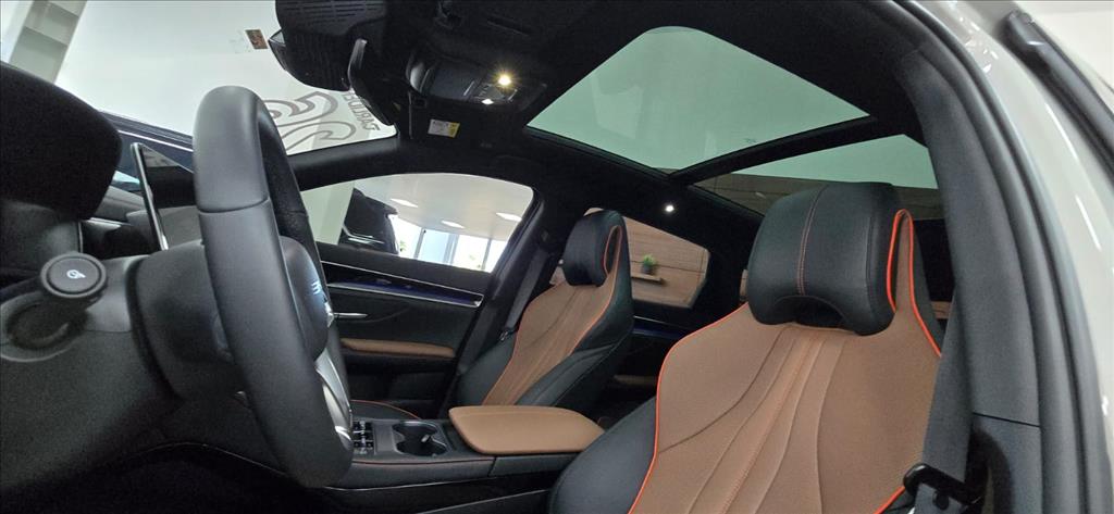 SONG PLUS 1.5 DM-I HÍBRIDO AUTOMÁTICO11