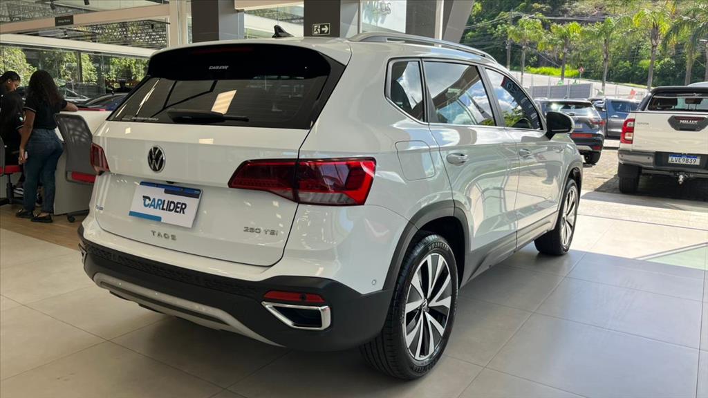 TAOS 1.4 250 TSI TOTAL FLEX HIGHLINE AUTOMÁTICO5
