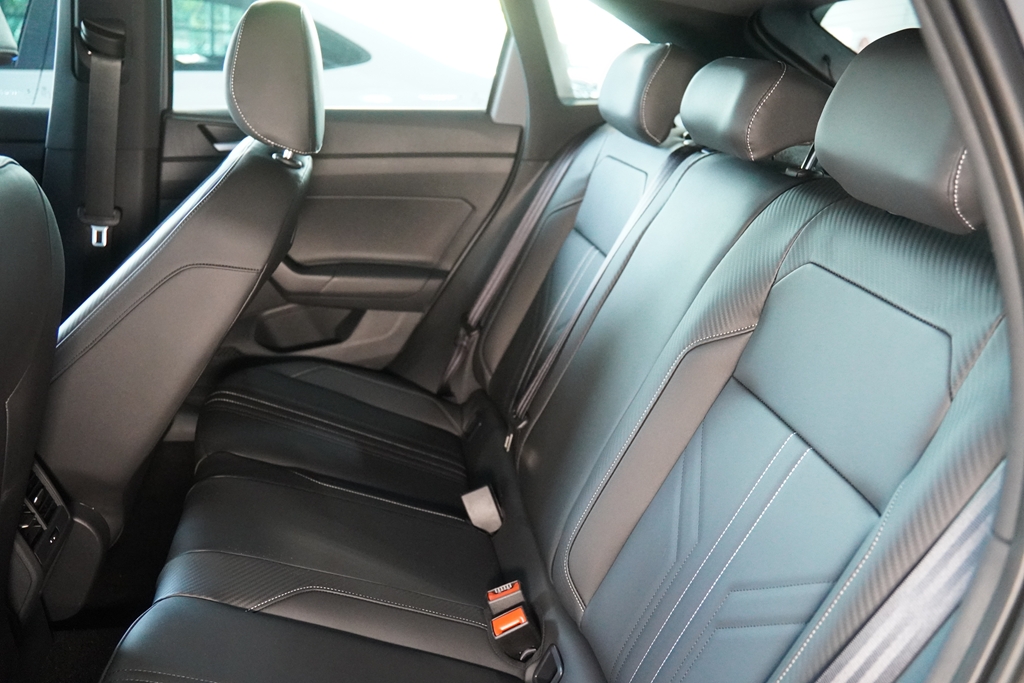 NIVUS 1.0 200 TSI TOTAL FLEX HIGHLINE AUTOMÁTICO9