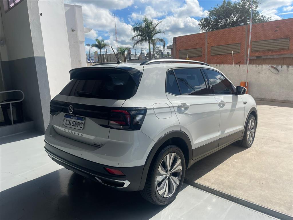 T-CROSS 1.0 200 TSI TOTAL FLEX COMFORTLINE AUTOMÁTICO3