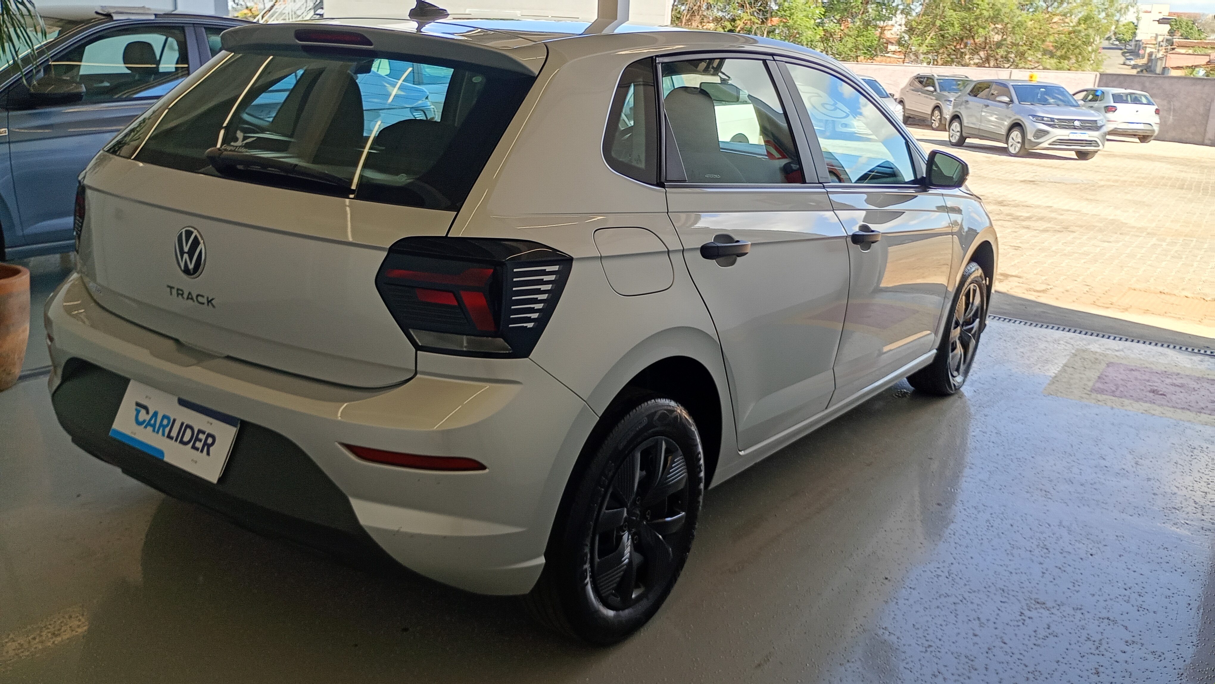 POLO 1.0 MPI TRACK MANUAL11