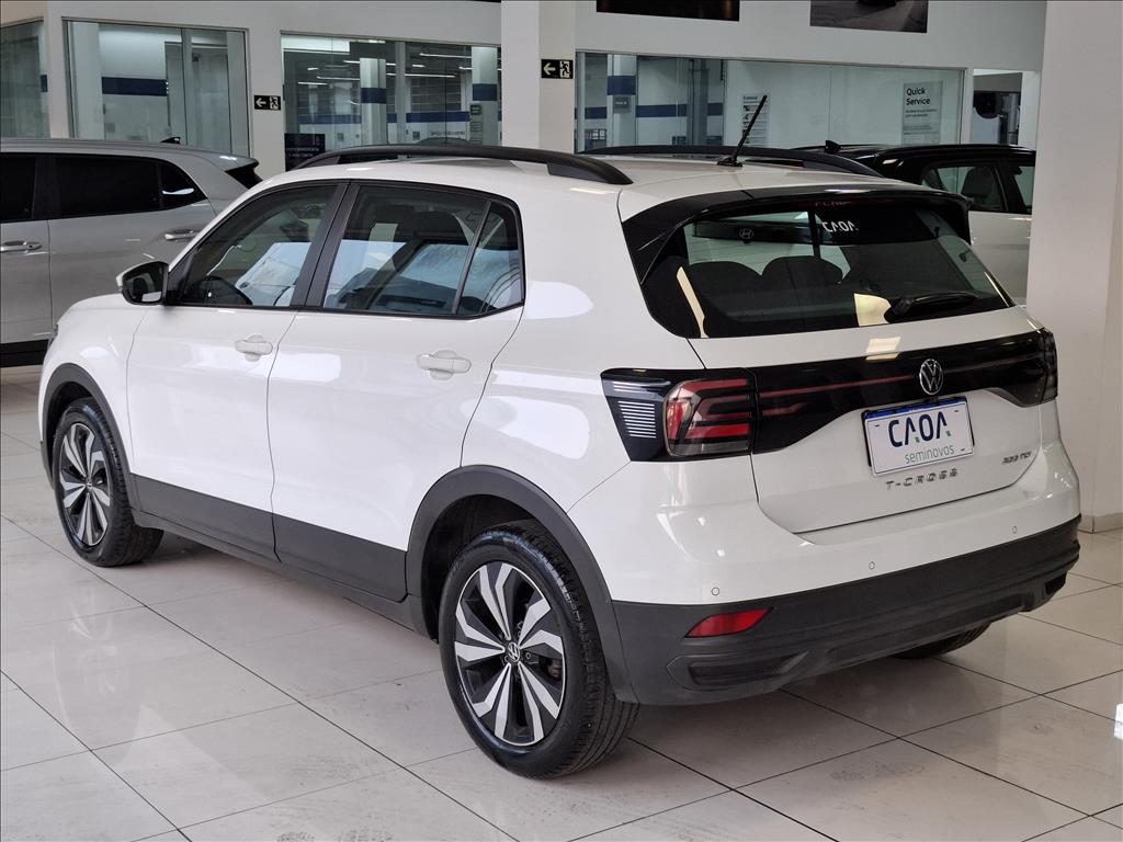 Volkswagen-T-CROSS-1.0 200 TSI TOTAL FLEX AUTOMÁTICO