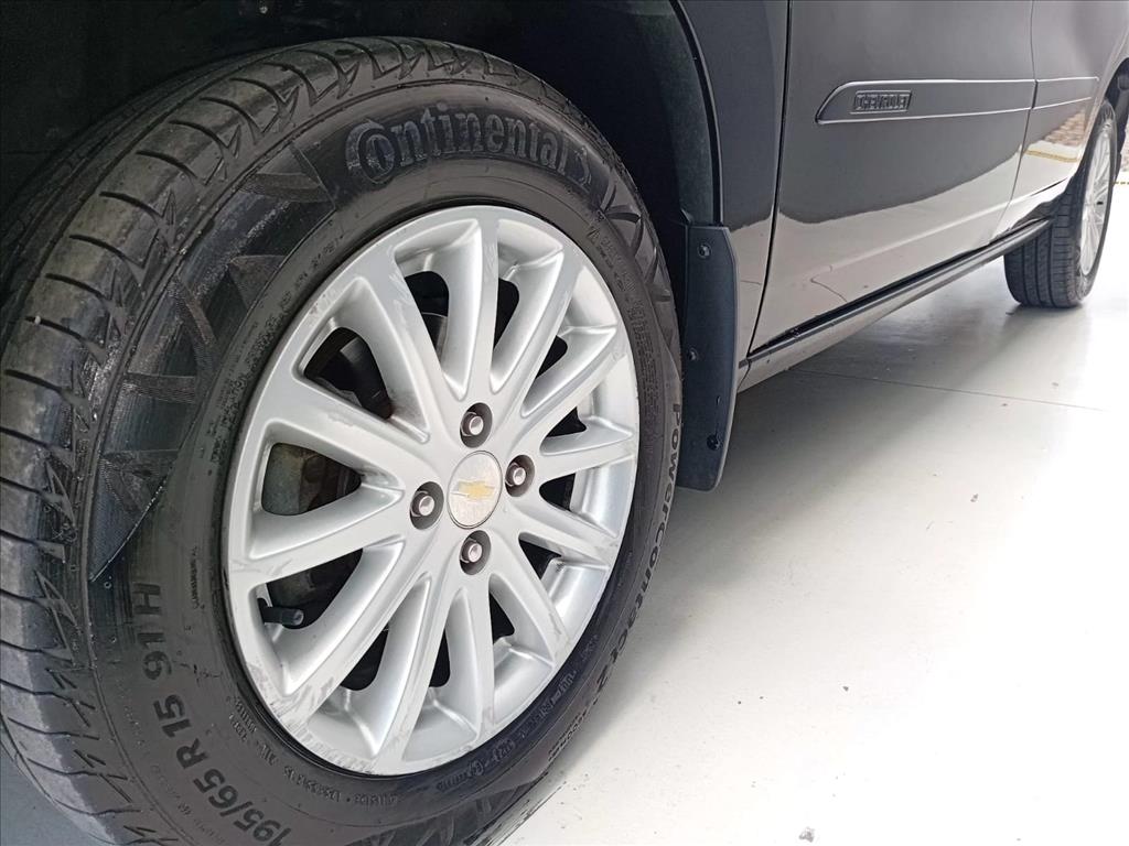 SPIN 1.8 LT 8V FLEX 4P AUTOMÁTICO17