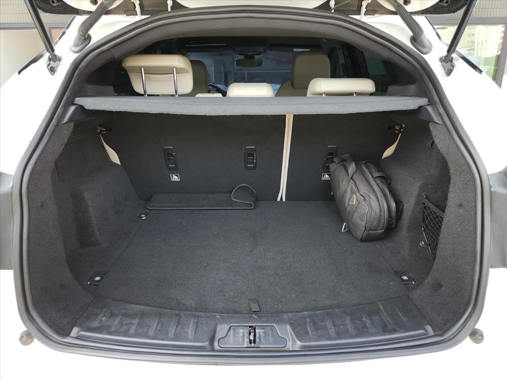 Jaguar E-Pace - 2.0 16V P250 FLEX R-DYNAMIC S AWD AUTOMÁTICO