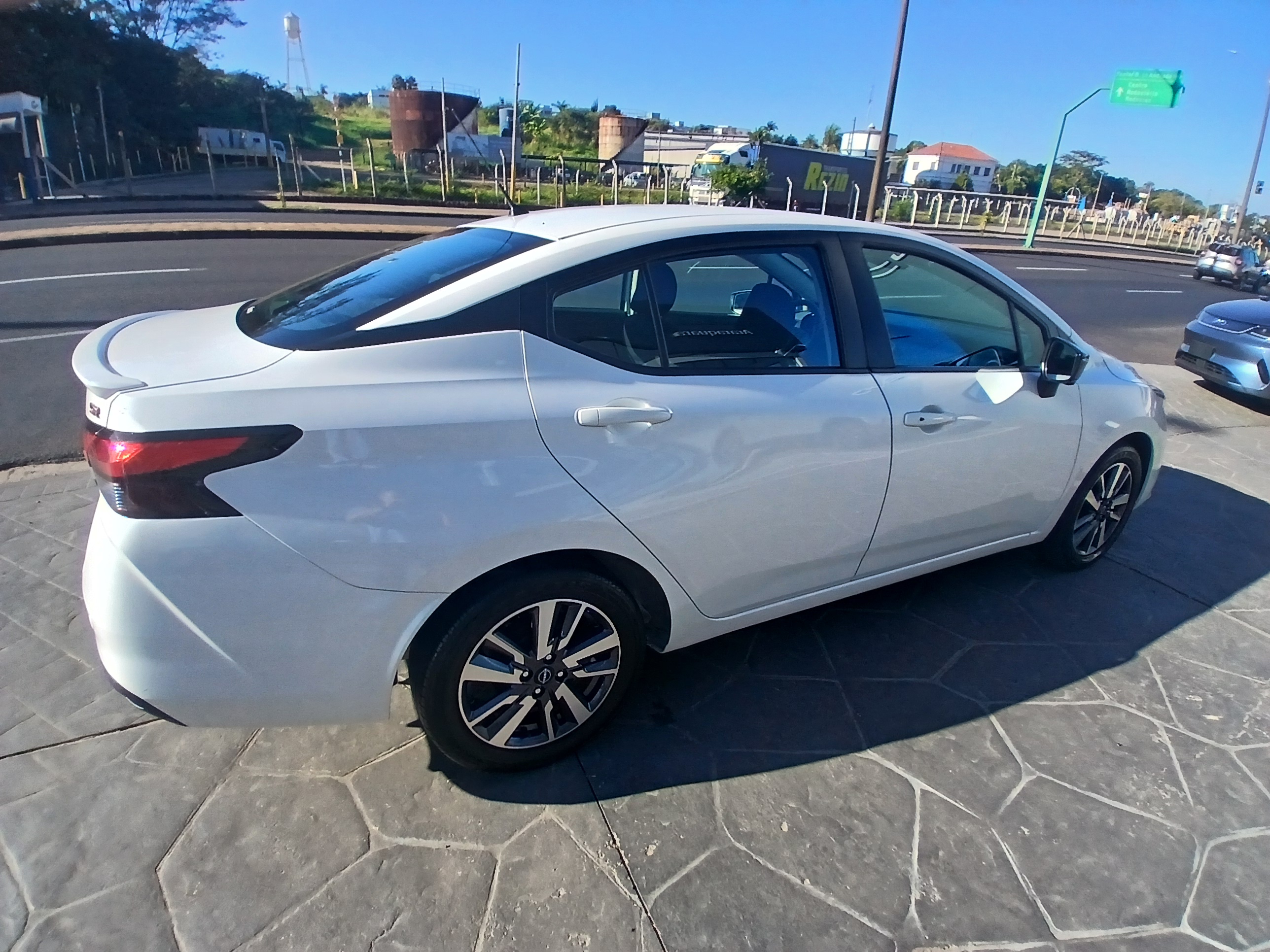 VERSA 1.6 16V FLEX SR XTRONIC5