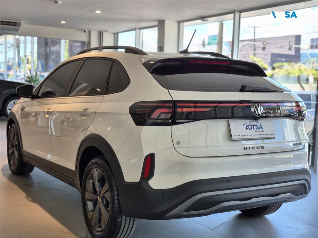 VOLKSWAGEN NIVUS 1.0 200 TSI TOTAL FLEX COMFORTLINE AUTOMÁTICO