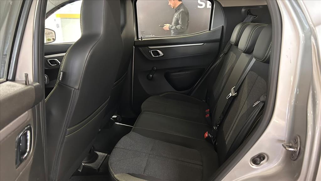 KWID 1.0 12V SCE FLEX OUTSIDER MANUAL12