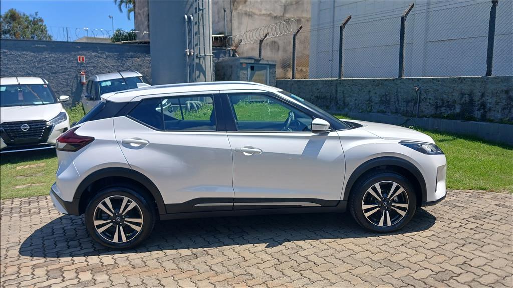 KICKS PLAY 1.6 16V FLEXSTART ADVANCE PLUS XTRONIC5