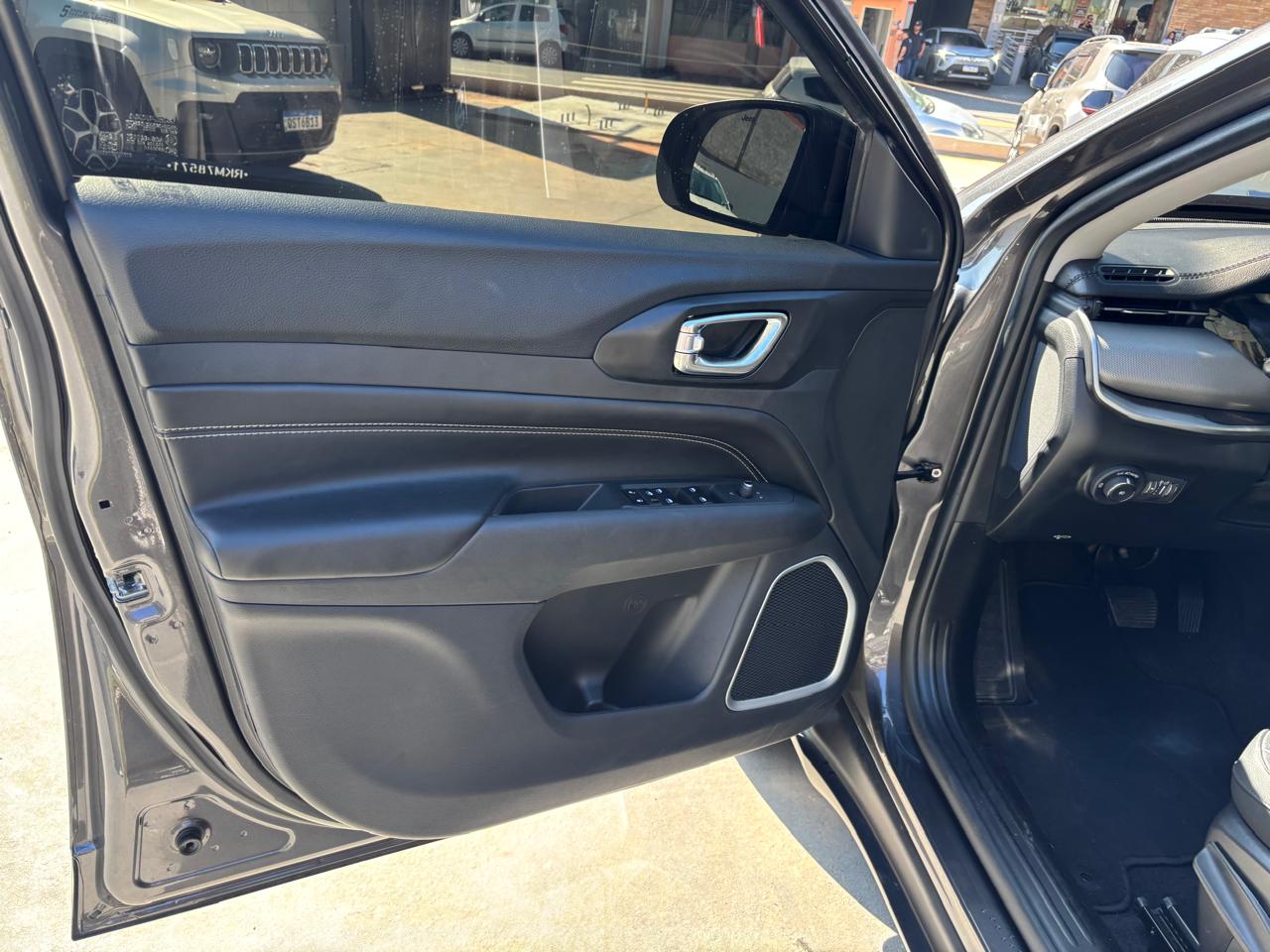 COMPASS 1.3 T270 TURBO FLEX LONGITUDE AT613