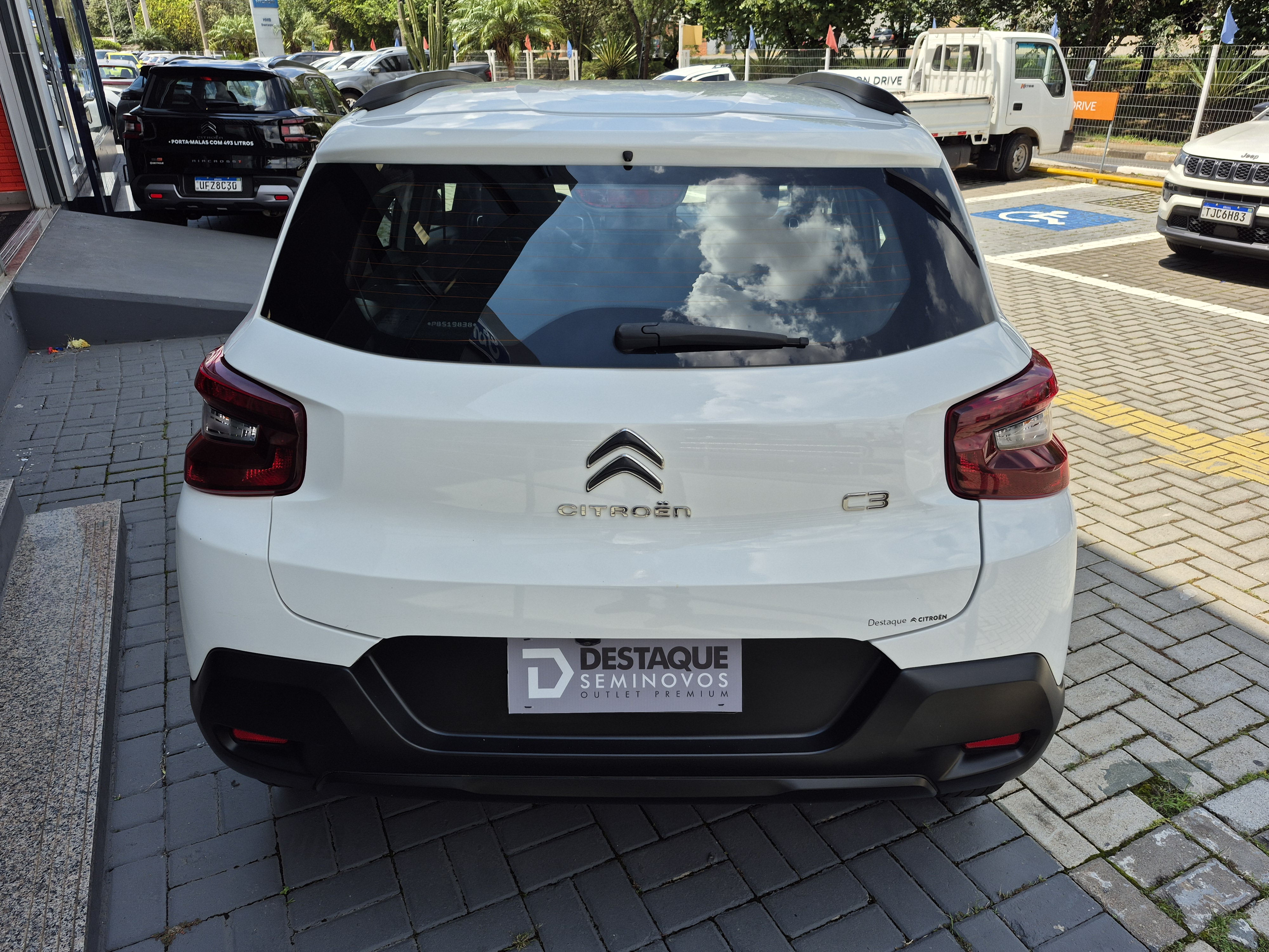 Foto ilustrativa do carro