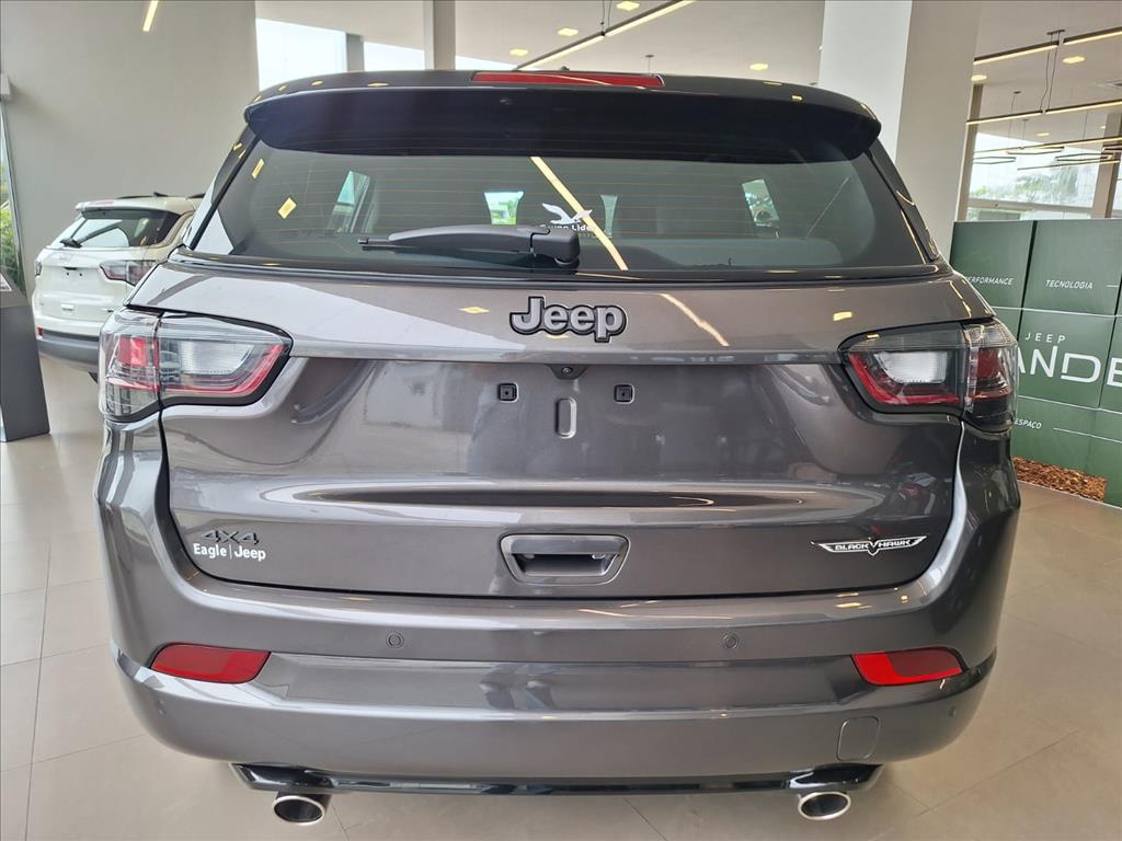 COMPASS 2.0 HURRICANE 4 TURBO GASOLINA BLACKHAWK AT93