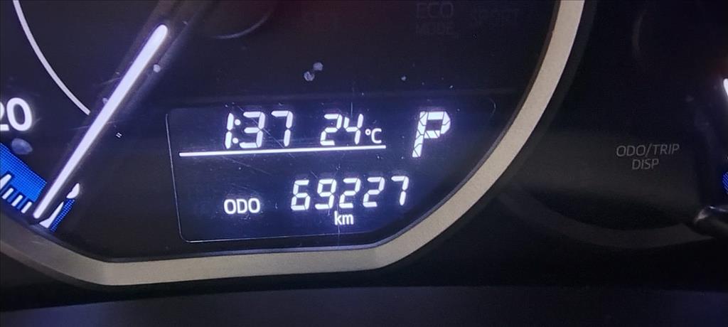 YARIS 1.5 16V FLEX SEDAN XL LIVE MULTIDRIVE8