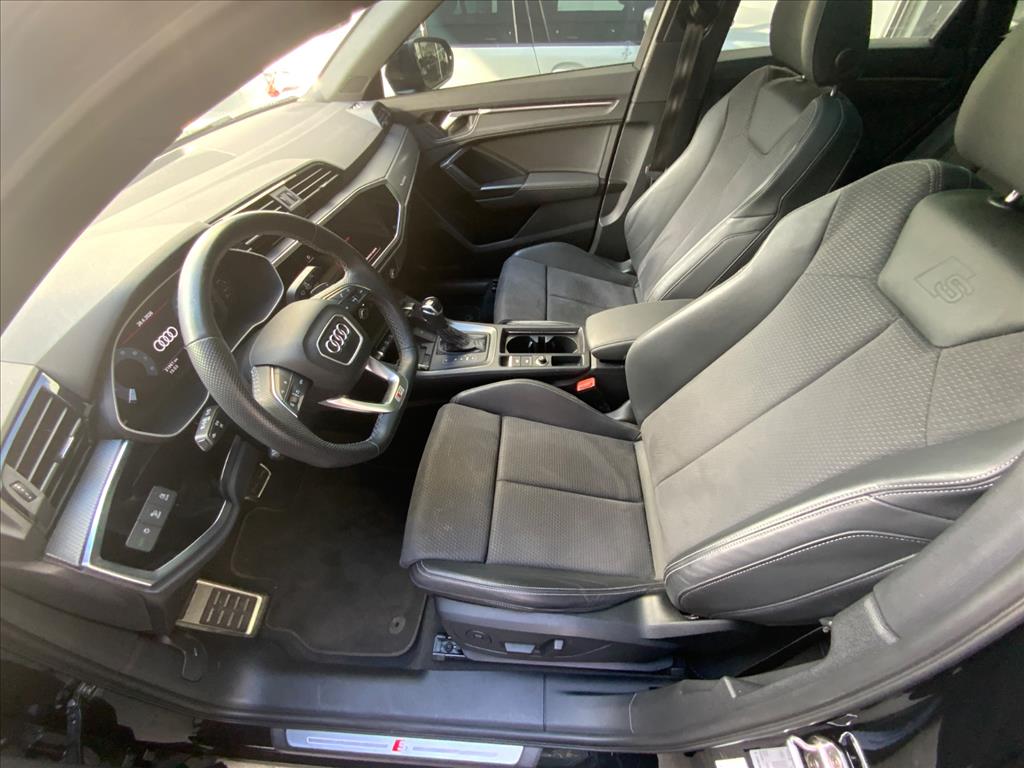 Audi-Q3-2.0 40 TFSI GASOLINA PERFORMANCE BLACK QUATTRO TIPTRONIC