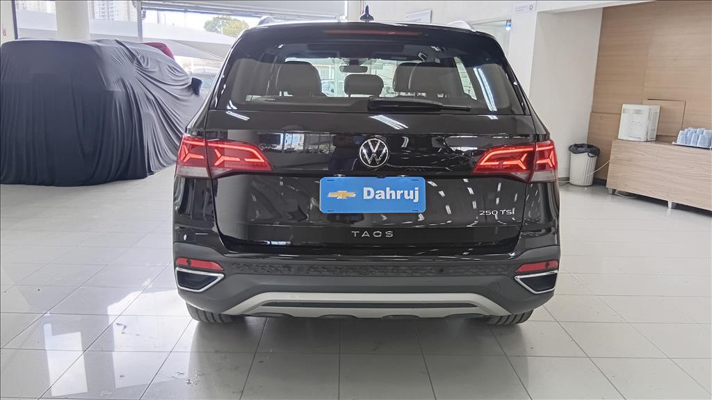TAOS 1.4 250 TSI TOTAL FLEX HIGHLINE AUTOMÁTICO4