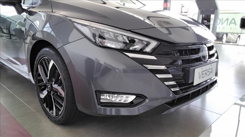 VERSA 1.6 16V FLEX EXCLUSIVE XTRONIC4