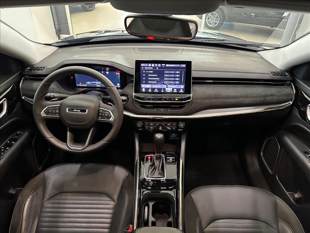 COMMANDER 1.3 T270 TURBO FLEX LIMITED AT66