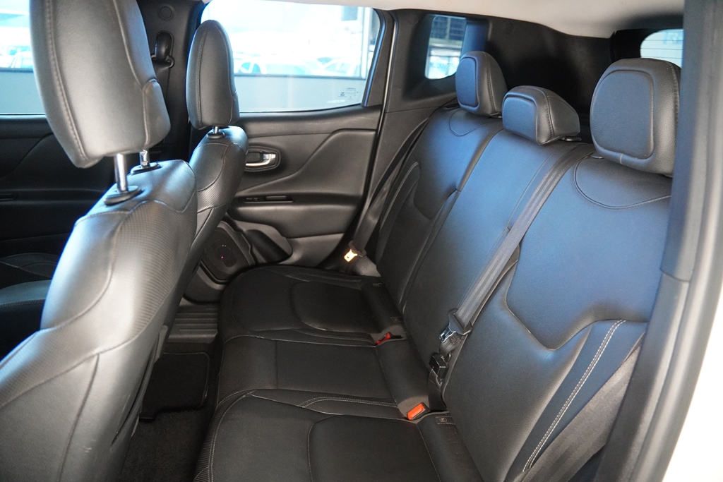 RENEGADE 1.8 16V FLEX LONGITUDE 4P AUTOMÁTICO11