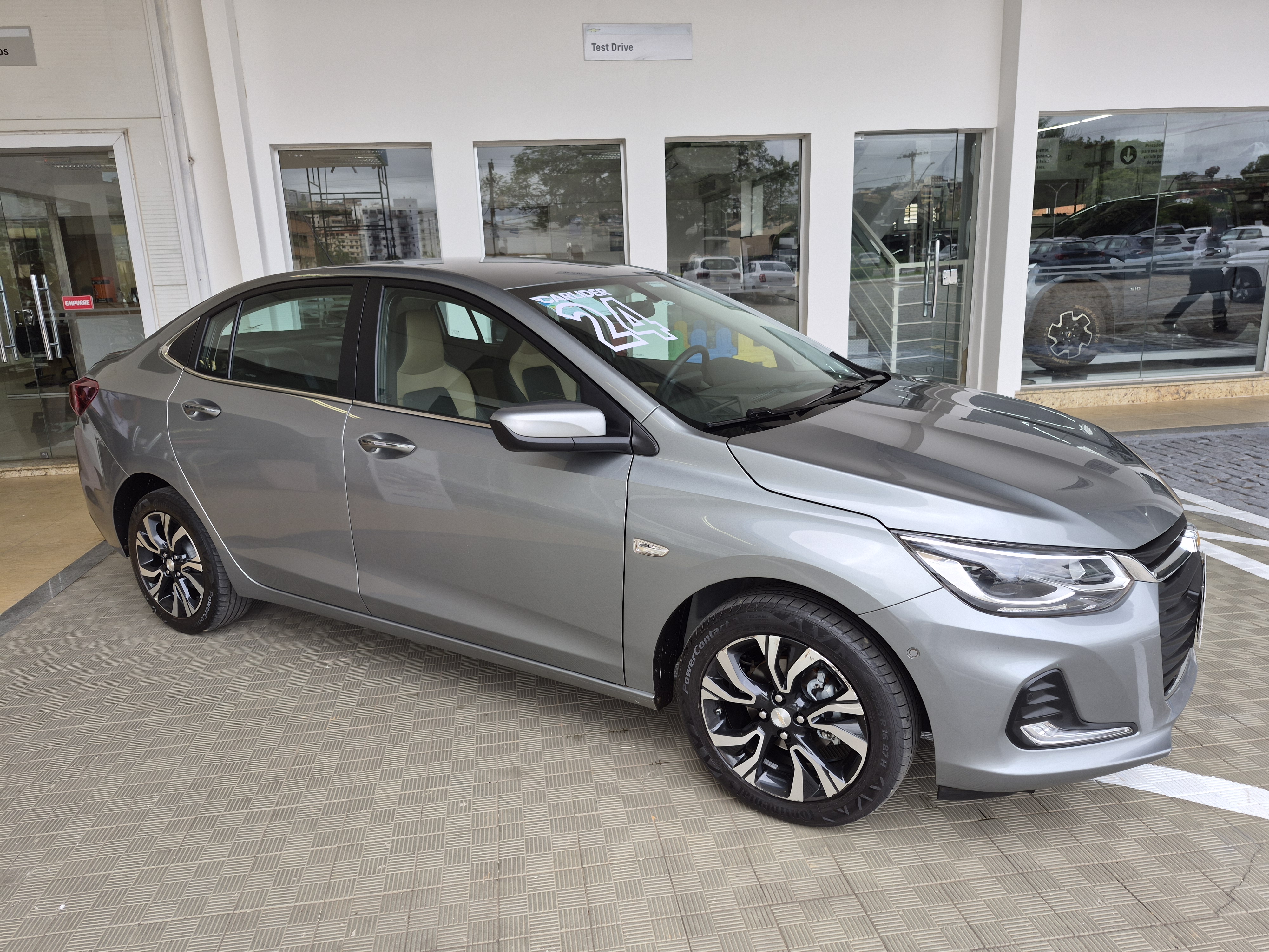 ONIX PLUS 1.0 TURBO FLEX PREMIER AUTOMÁTICO4