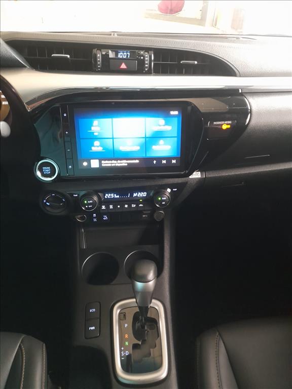 HILUX 2.8 D-4D TURBO DIESEL CD SRV 4X4 AUTOMÁTICO7