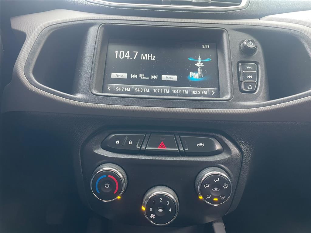 GM - Chevrolet-ONIX-1.4 MPFI LT 8V FLEX 4P MANUAL
