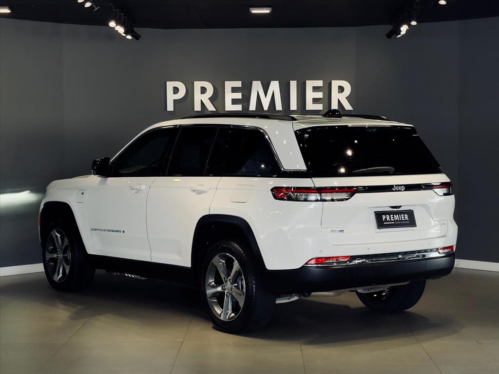 GRAND CHEROKEE 2.0 TURBO HÍBRIDO 4XE AT810